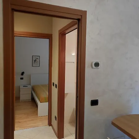 6 A Casa Mediolan